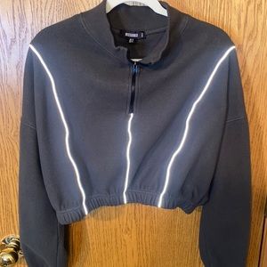 Cropped reflective jacket gray dark gray workout zip running athleisure